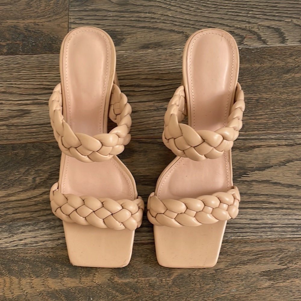 Braided Sandal Block Heel Nude​​​​​​​​​​​​ - Picture 2 of 8